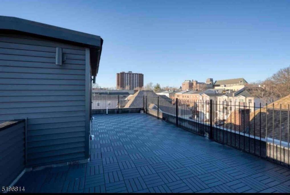 Апартаменти Secret Escape - 20 Min From Nyc N 2 Джерсі-Сіті Екстер'єр фото